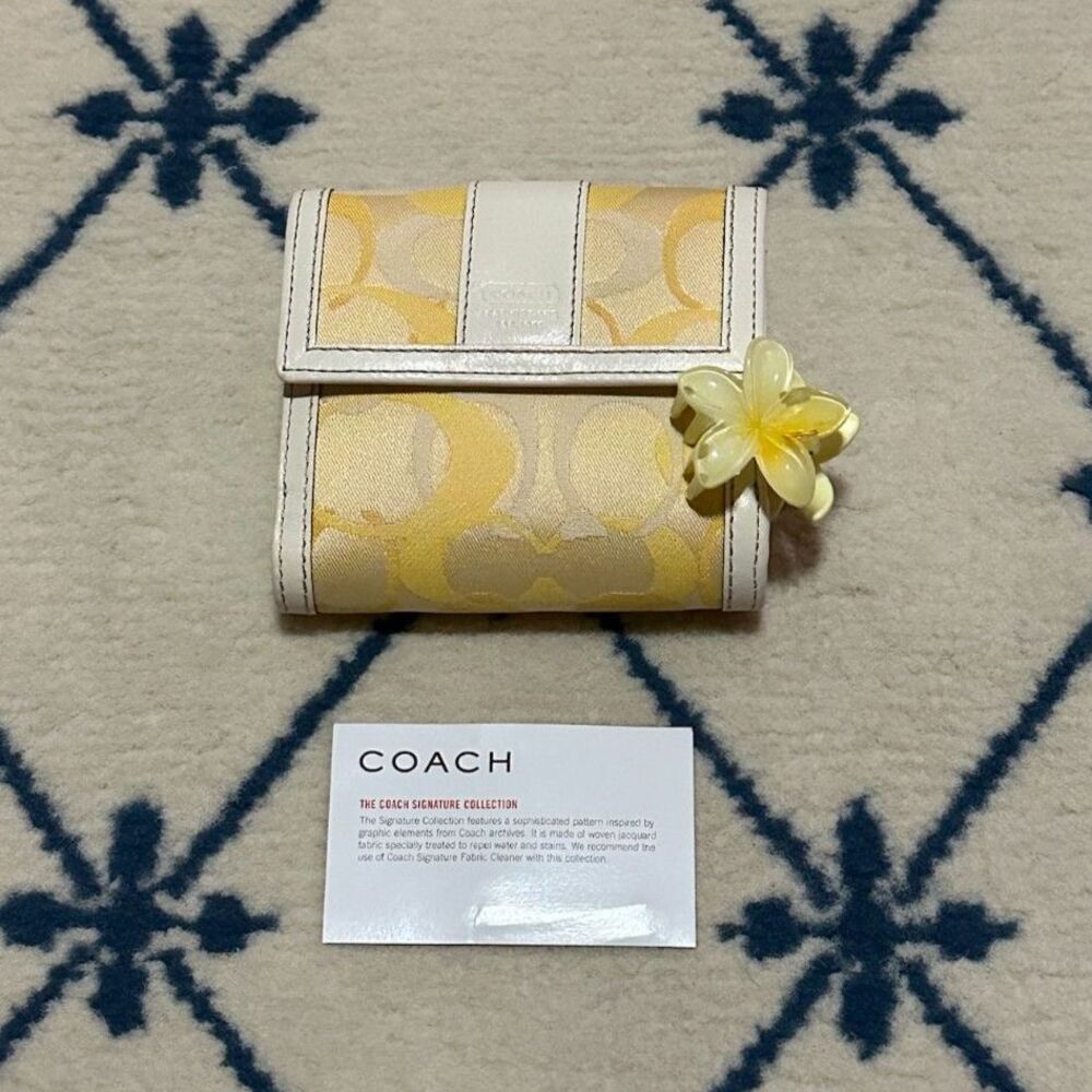 Coach Y2K Hampton Optic Signature C Jacquard Trifold Wallet 2000s - Yellow